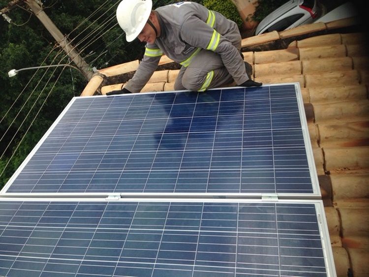 Energia fotovoltaica pelo mundo. Reprodução: Instalação de energia solar Campo Grande, MT. Fonte: Cogera Energia