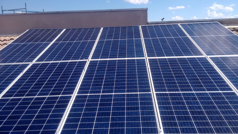 O que é e como funciona um painel solar fotovoltaico